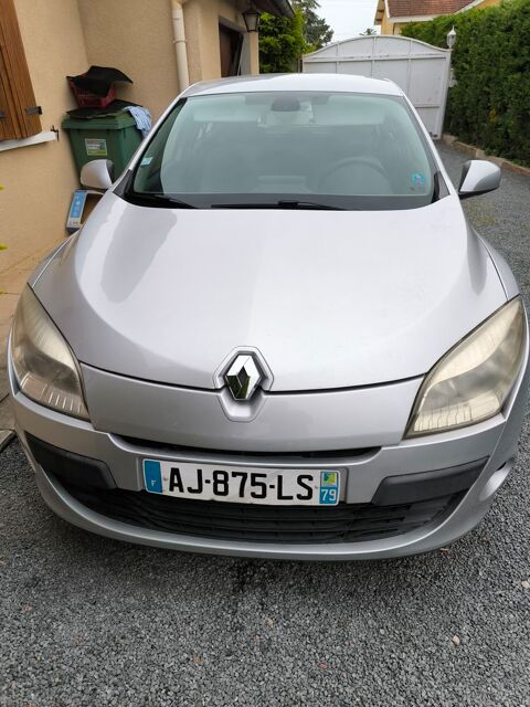 Renault megane iii Mégane III dCi 105 eco2 Carminat 