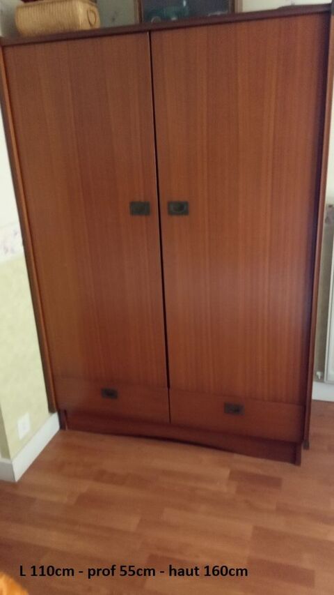  armoire style marin 
40 Beaumont (63)