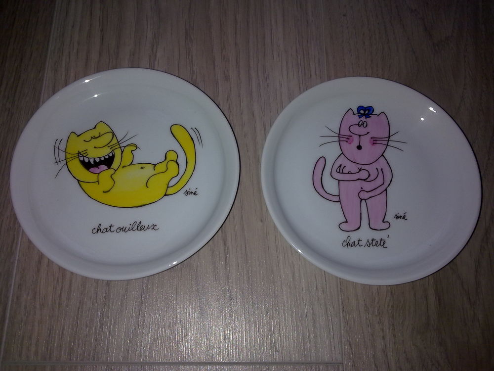 assiettes coupelles humoristiques chat sign&eacute;es Sin&eacute; Décoration