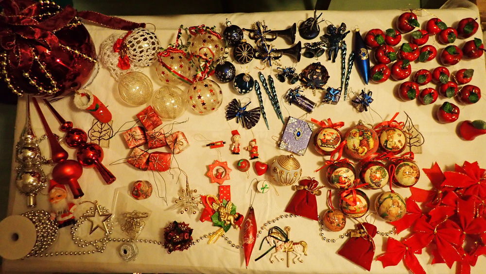 250 pi&egrave;ces de d&eacute;coration de No&euml;l Décoration