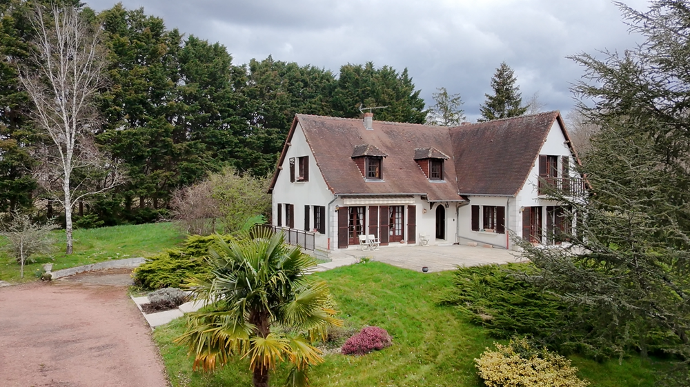 Vente Maison Maison familiale de 190m2 sur terrain arboré de 6200m2 Millançay