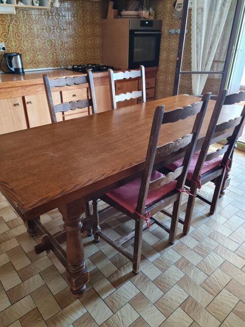Table et chaises 0 Le Boulou (66)