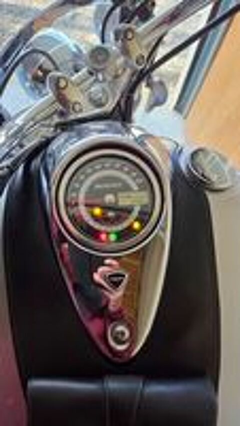 TRIUMPH 2011 occasion 14260 Courvaudon
