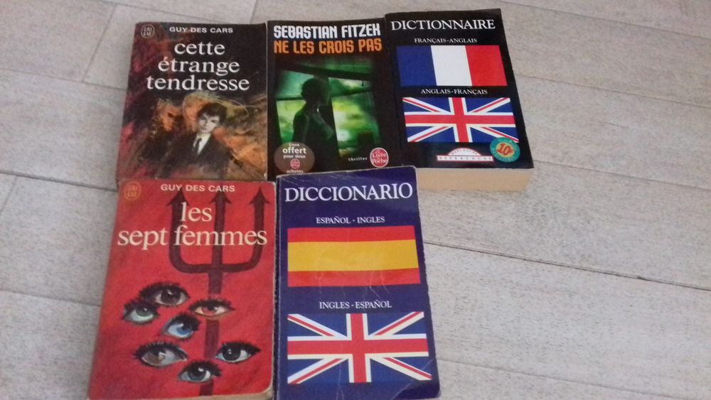 livres d'espagnol, d'anglais coll&egrave;ges et/ou lyc&eacute;es, dico Livres et BD
