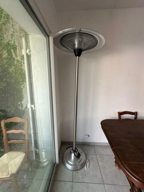 Parasol chauffant lectrique quasiment jamais servi ! 50 Le Pouliguen (44)