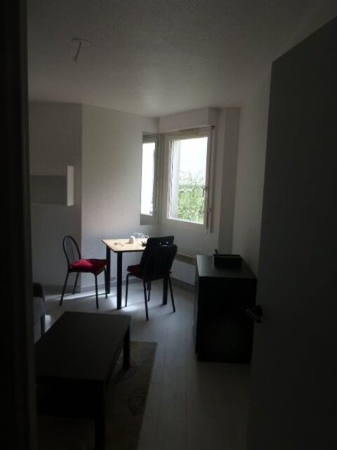  Appartement  louer 1 pice 18 m Paris