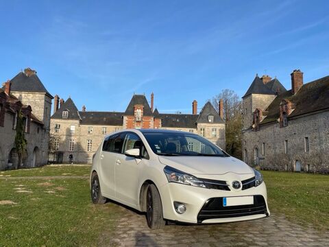 Toyota Verso 124 D-4D 5pl FAP Active 2013 occasion Paris 75020