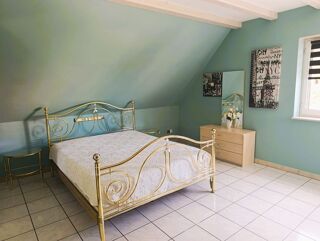  Appartement à louer 4 pièces 100 m²