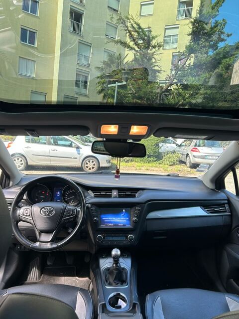 Toyota Avensis Touring Sports 143 D-4D Lounge 2017 occasion La Mulatière 69350