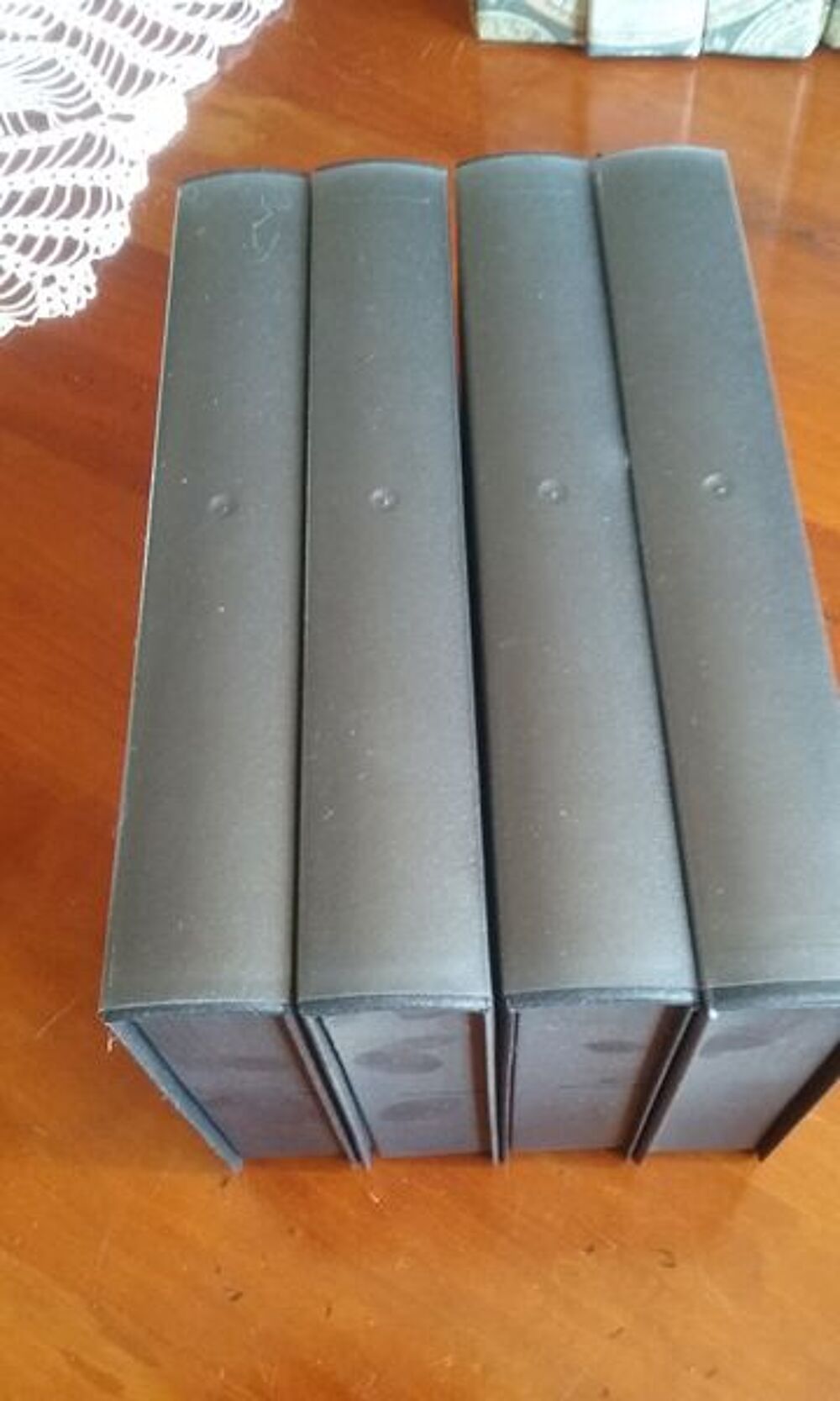 4 boitiers de rangement pour cassettes VHS Photos/Video/TV