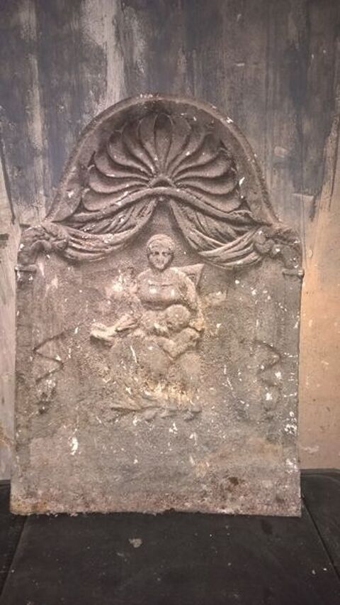 Plaques en fonte de chemin�es 150 R�almont (81)