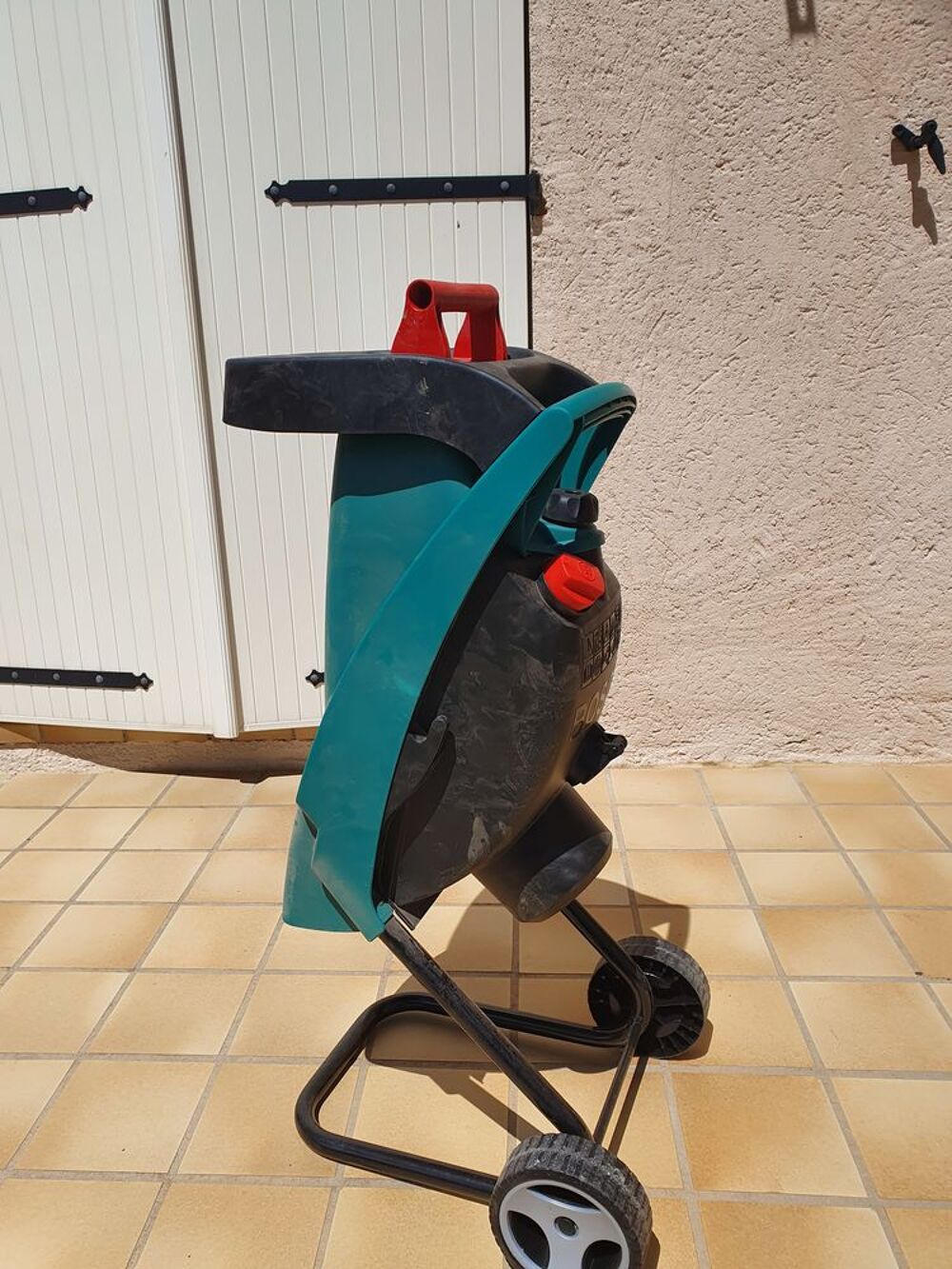 Broyeur Bosh 2200W Jardin