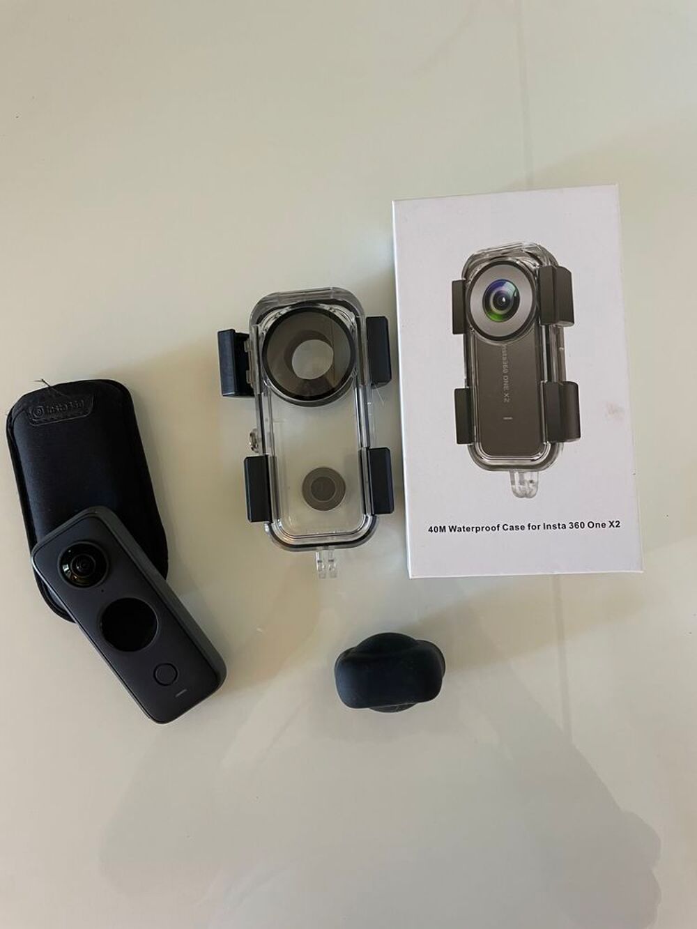 CAMERA ISTAN 360 ONE X2 + BOITIER ETANCHE Photos/Video/TV
