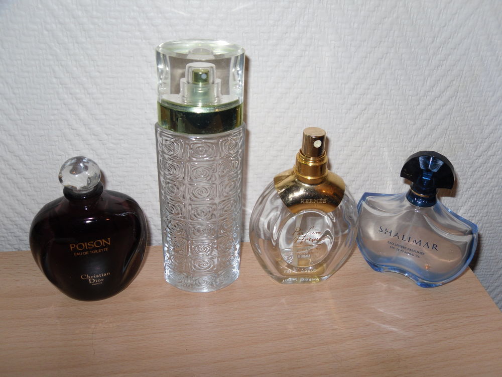 Lot 4 Bouteilles de parfums (vide) de Luxe TBE Décoration