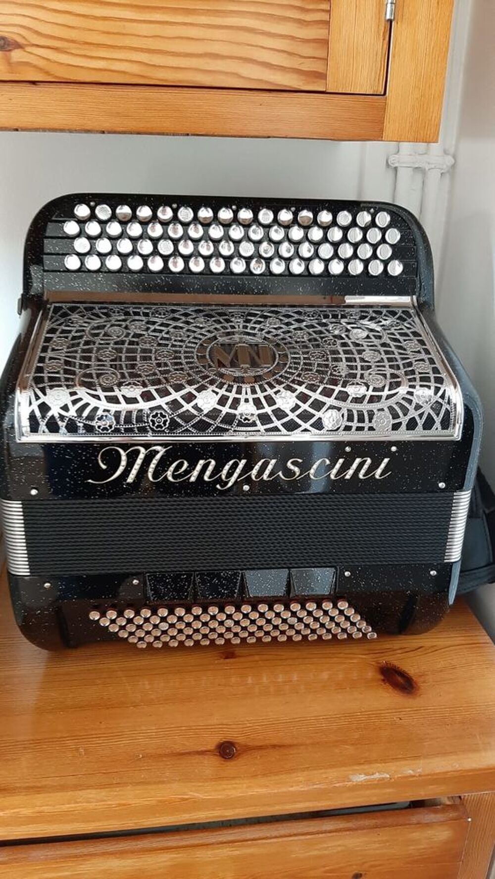 Accordeon Mengascini F10 Instruments de musique
