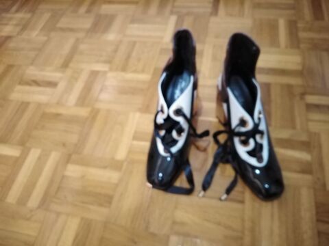 très belle chaussures 45 Saint-Martin-du-Mont (01)
