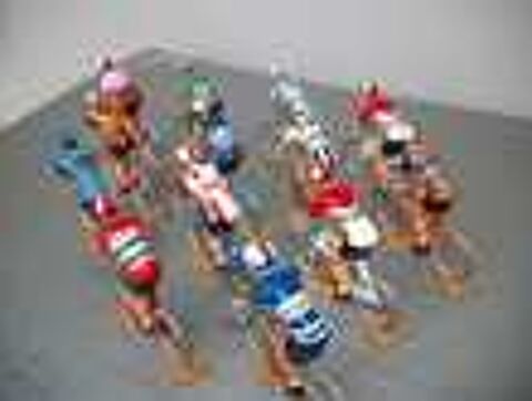 Cyclistes miniatures. Figurine. Diorama. Jouets. Collection 