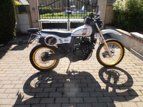 Moto MASH 2023 occasion Sainte-Genevi&egrave;ve-l&egrave;s-Gasny 27620