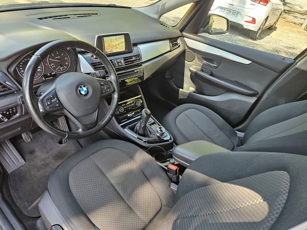 Serie 2 Active Tourer 216d 116 ch Lounge 2016 occasion 33560 Carbon-Blanc