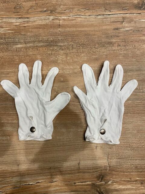 Gants anciens gendarmerie  \'\'  Brigade motoris�e  \'\' 6 Saleilles (66)