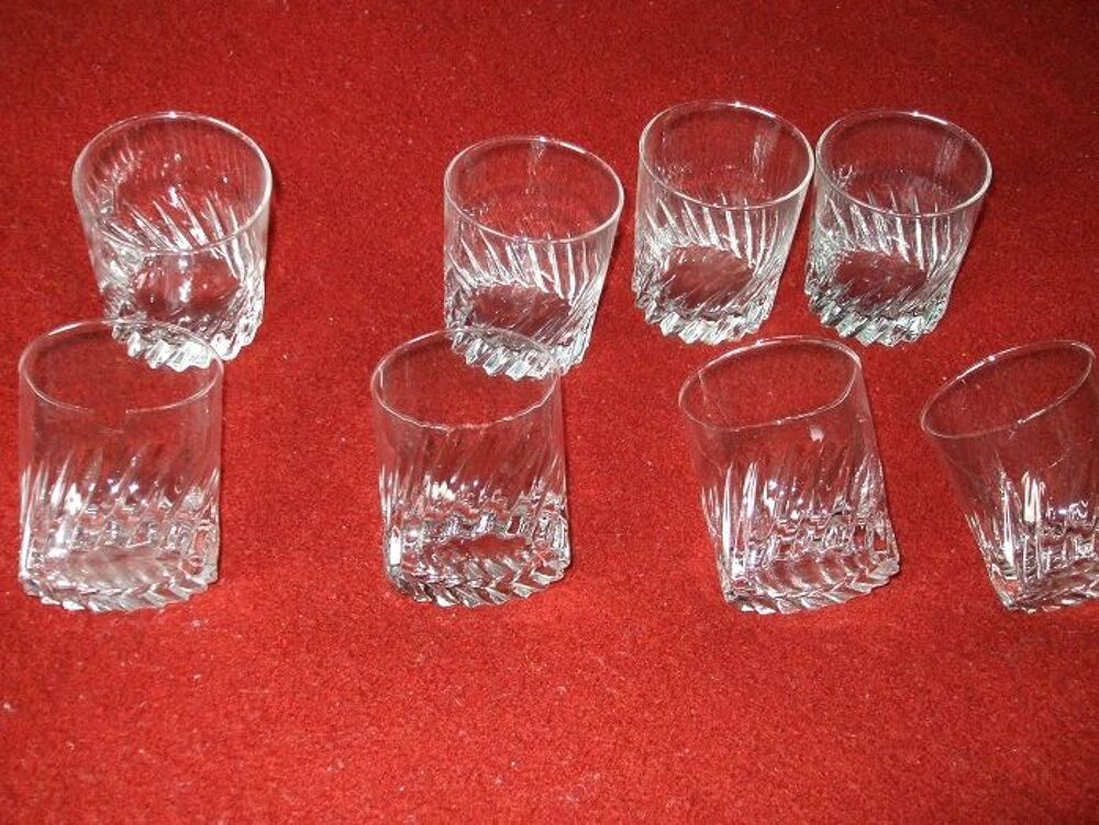 8 verres whiskies Electroménager