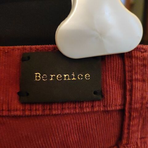 Pantalon velours c�tel� haut de gamme femme B�r�nice. 160 Verneuil-sur-Seine (78)