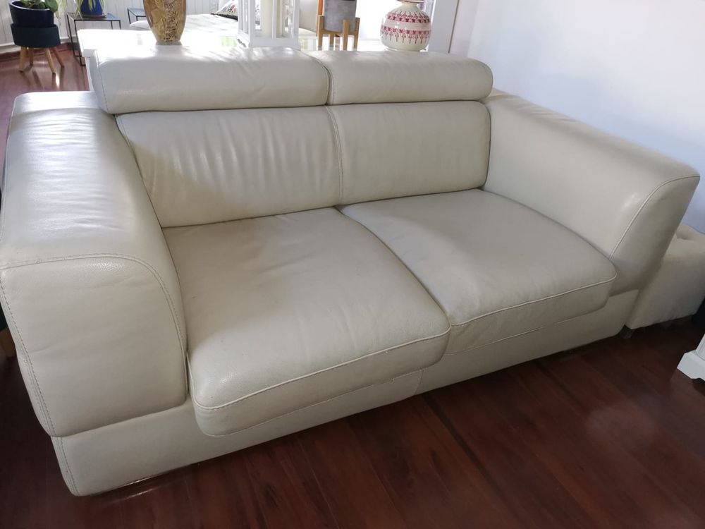 Canap&eacute; cuir Beige Meubles