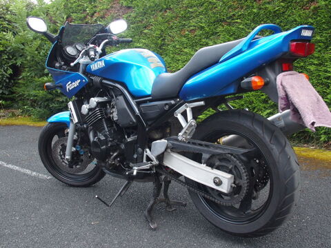 Moto YAMAHA 2001 occasion Ustaritz 64480