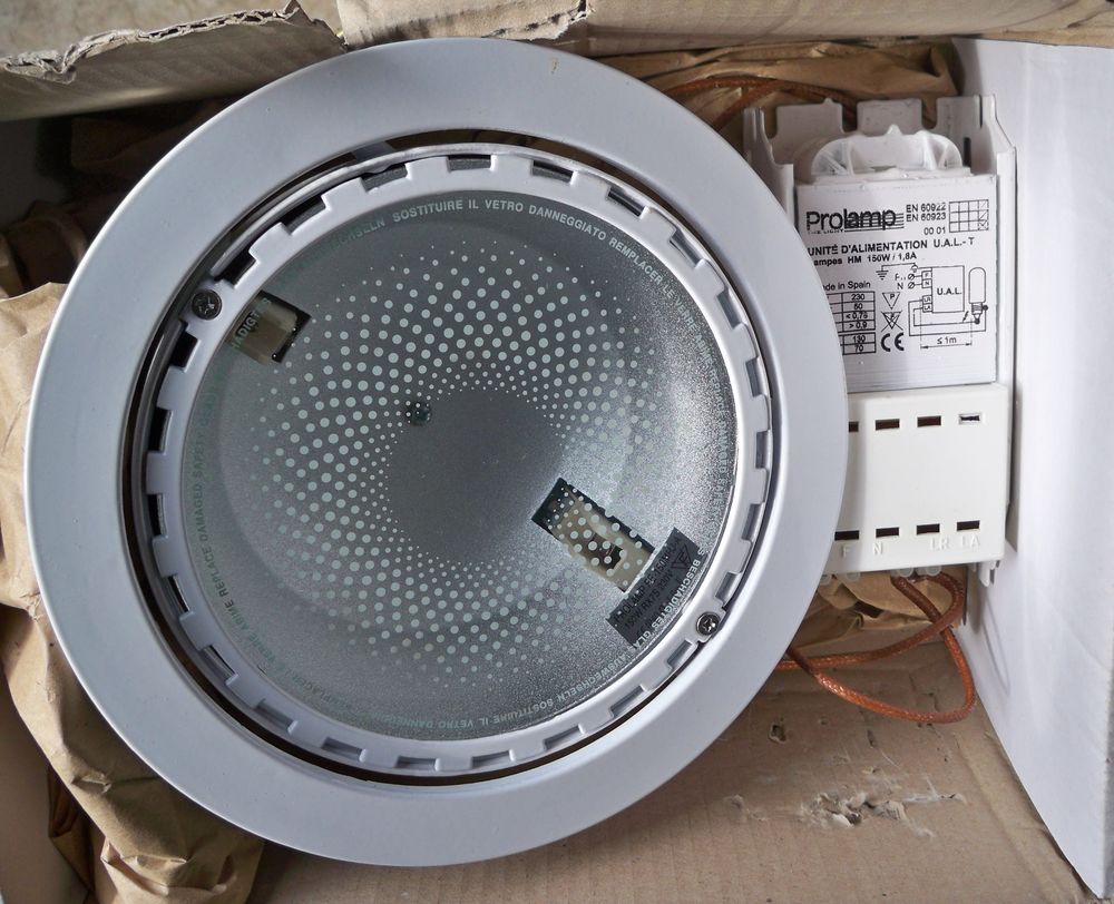 Spot &agrave; encastr&eacute; &agrave; lampe &agrave; Iodure M&eacute;tallique PROLAMP
Bricolage