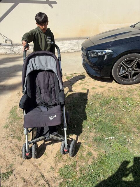 Poussette  0 91620 La ville-du-bois