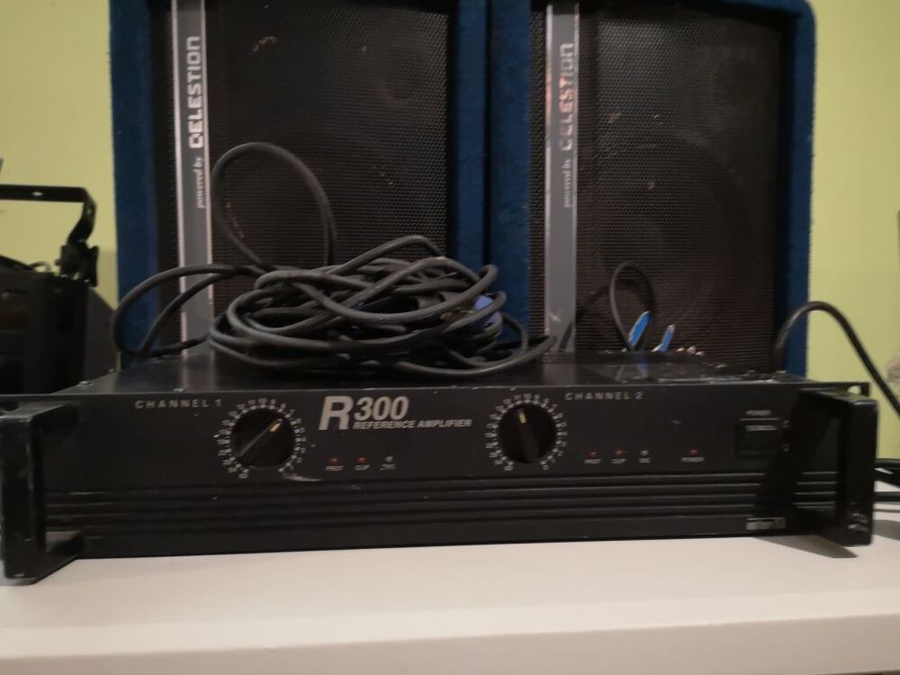 2 enceintes LDM 150 watts avec son amplificateur R 300 Instruments de musique