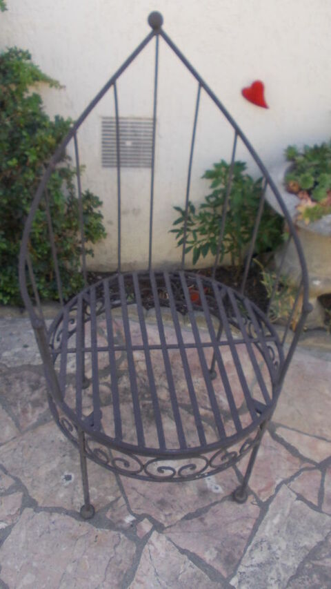 chaise en fer forg� 50 Thiais (94)