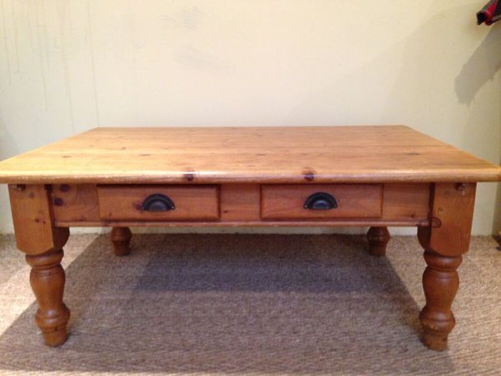 BELLE TABLE EN VIEUX BOIS MARQUE INTERIOR'S Meubles