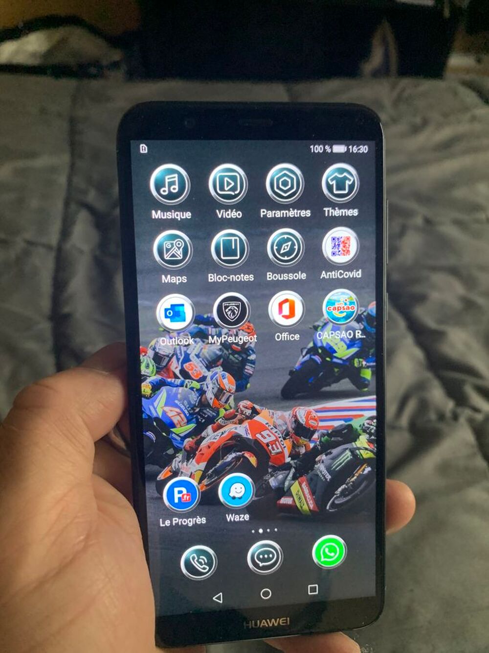 Portable huawei P 9.1.0. 32 go Téléphones et tablettes