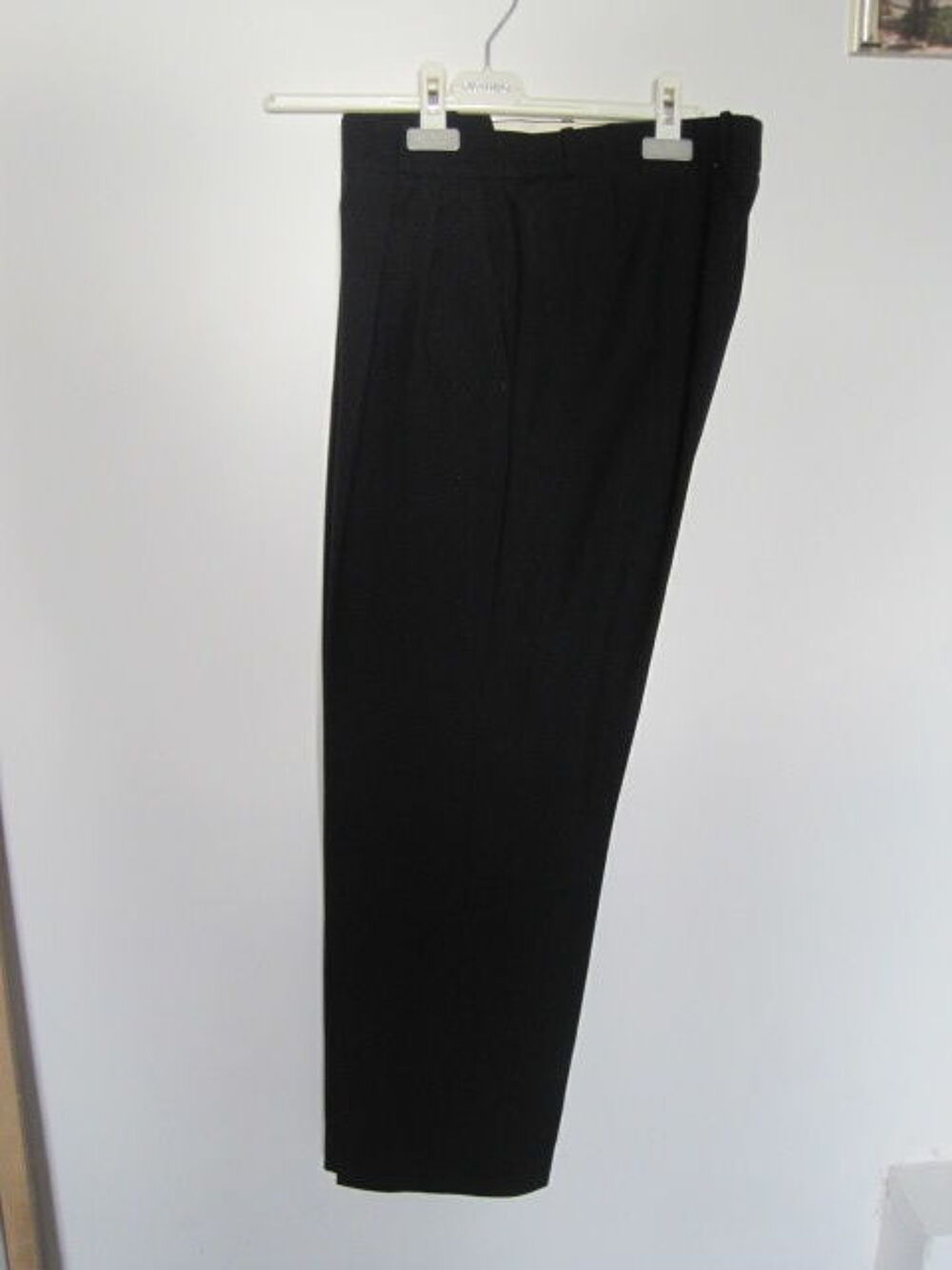 Costume habill&eacute; Vêtements