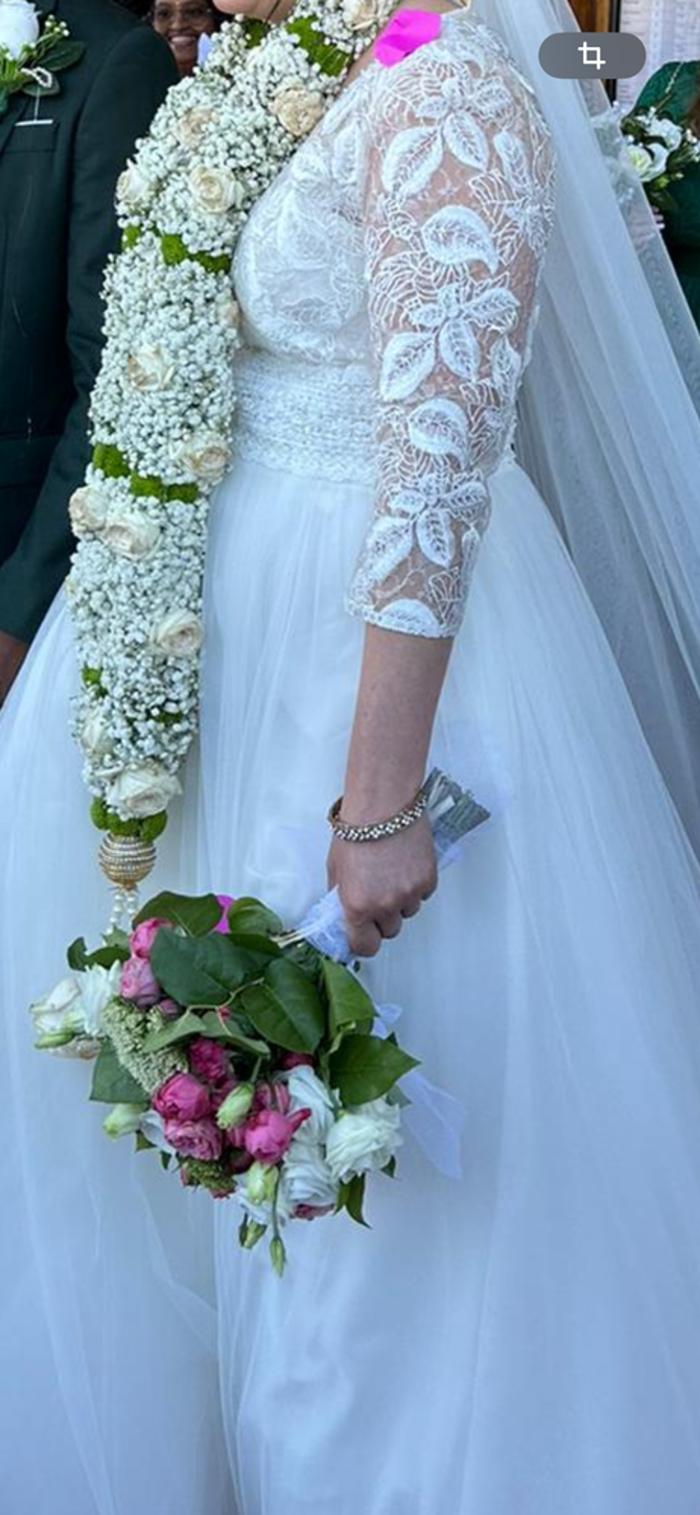 Robe de mari&eacute;e &eacute;l&eacute;gante ? Vêtements