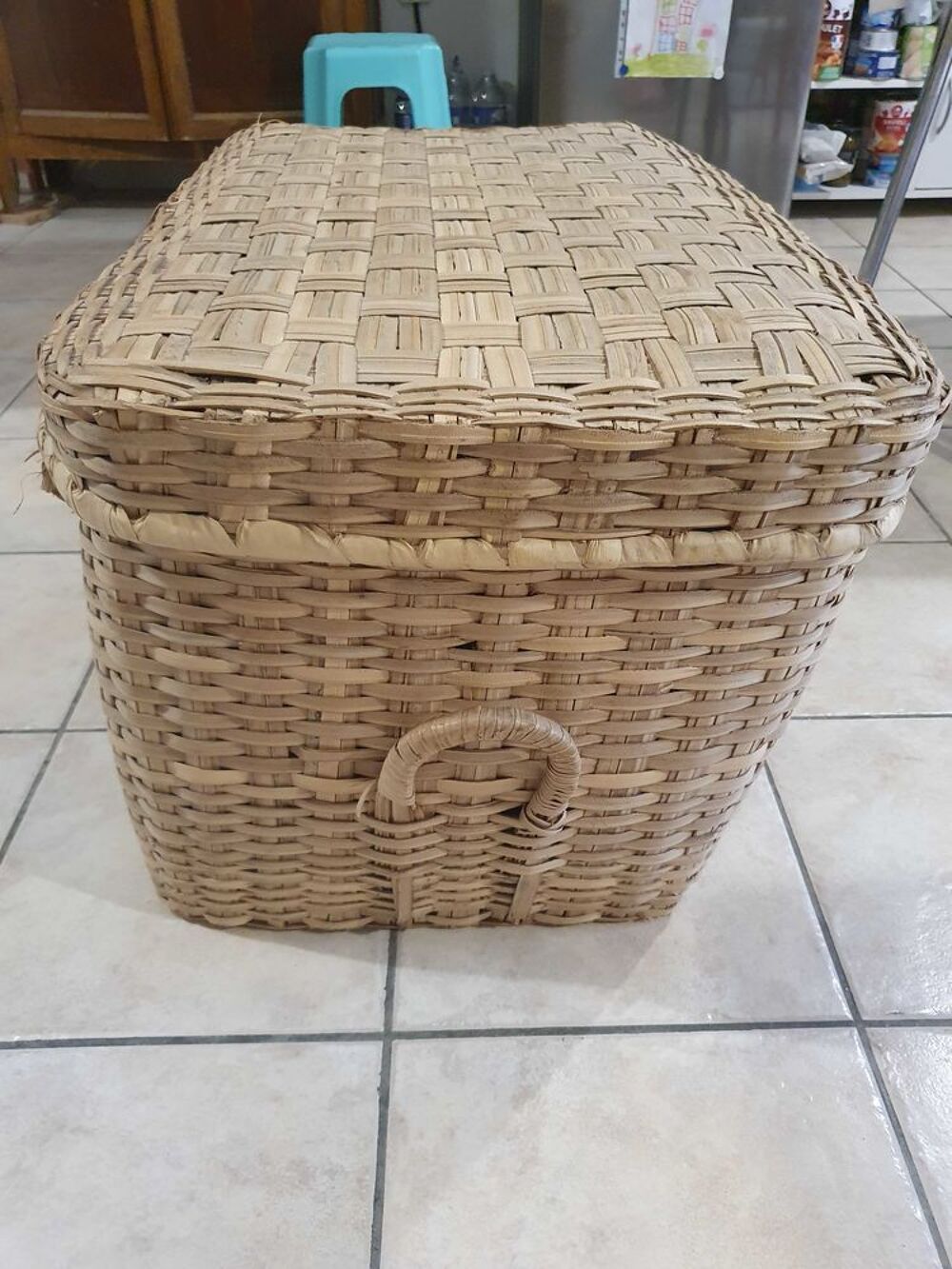 Malle rangement osier tr&egrave;s bon &eacute;tat Meubles