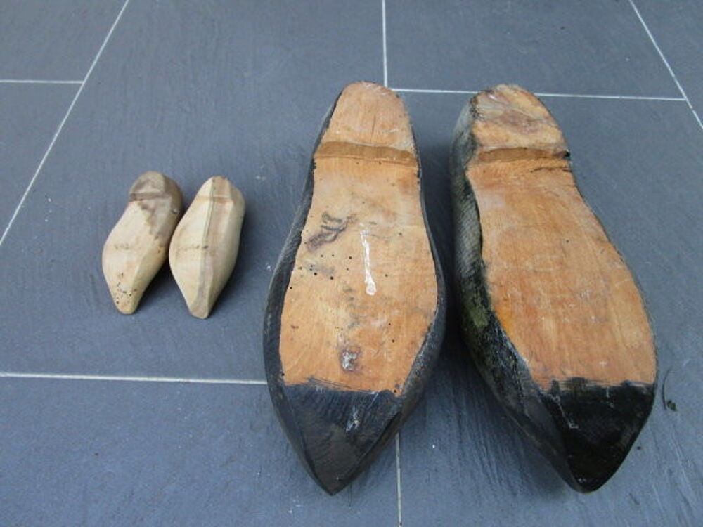 VIEUX SABOT PETIT ET GRAND 