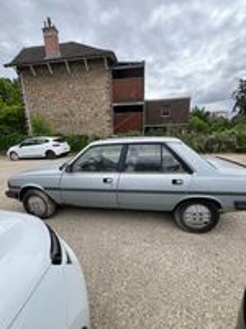 305 SRD 1984 occasion 94200 Ivry-sur-Seine