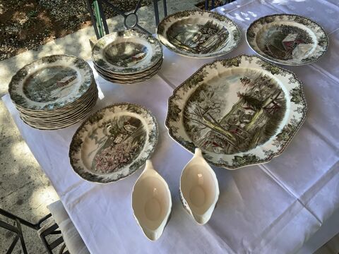 Service de table en faence anglais 275 Cabrires-d'Aigues (84)