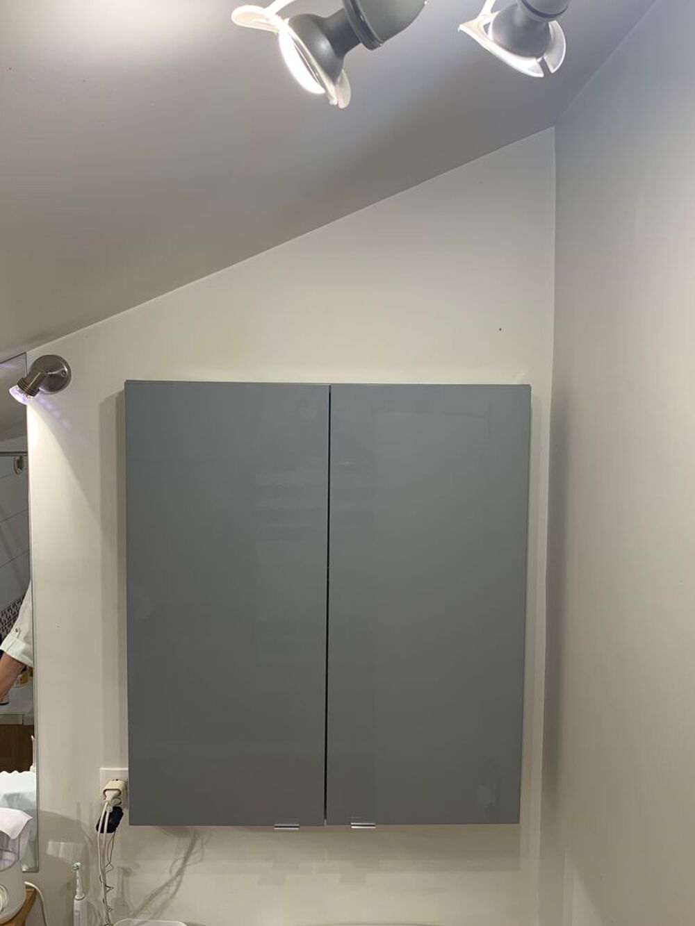Armoire haute de salle de bain Meubles