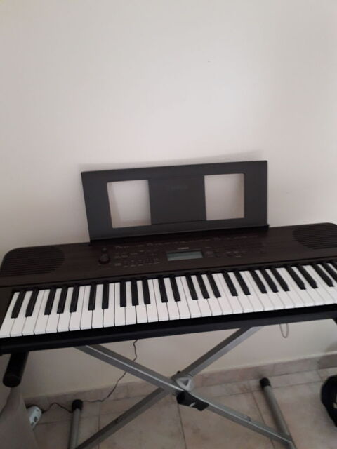 Clavier yamaha  190 Limetz-Villez (78)