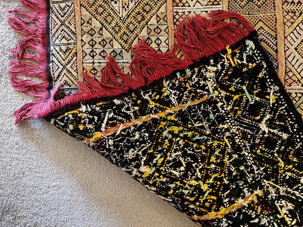 Tapis kilim long ancien Meubles