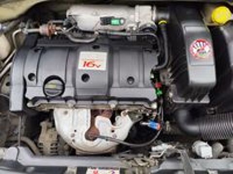 C2 1.6i 16V VTS 2004 occasion 61420 Saint-Denis-sur-Sarthon