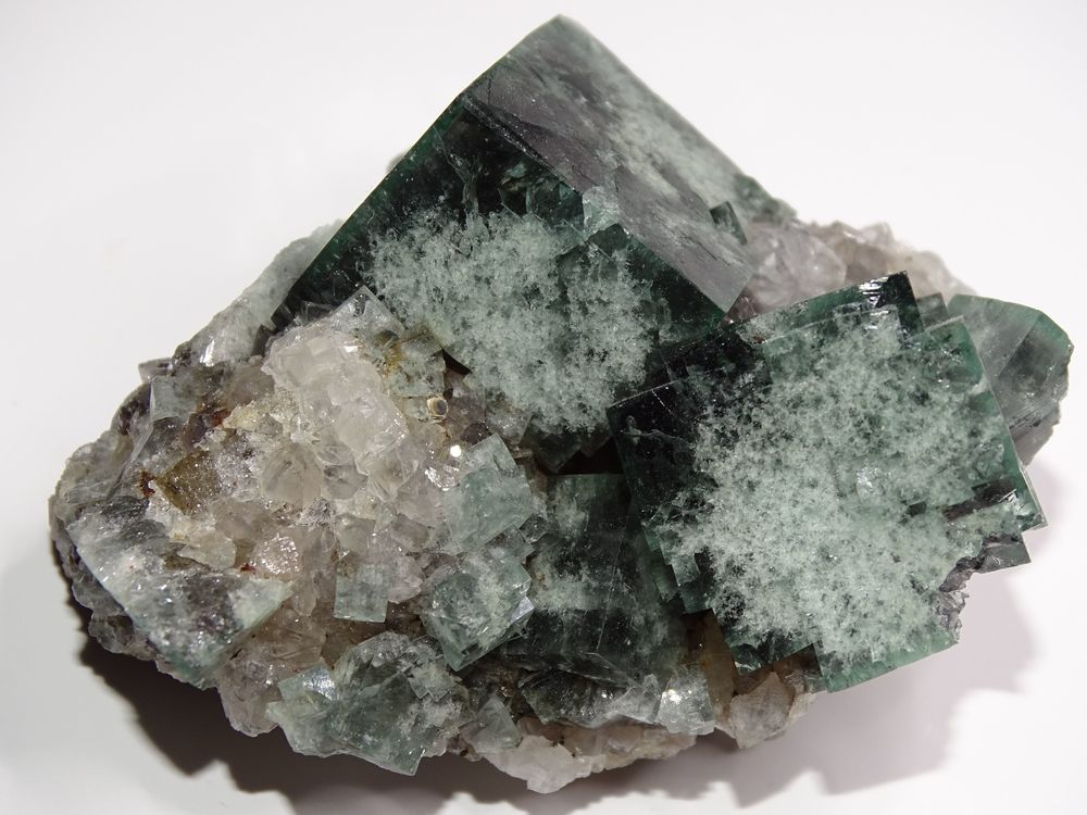 Fluorite verte/bleue vive fluorescence sous UV longs Mine Ro 