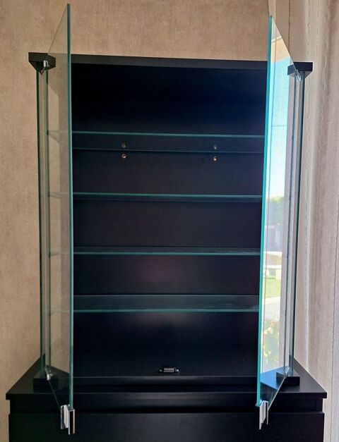 Vitrine avec portes et étagères en verre Marignane (13)