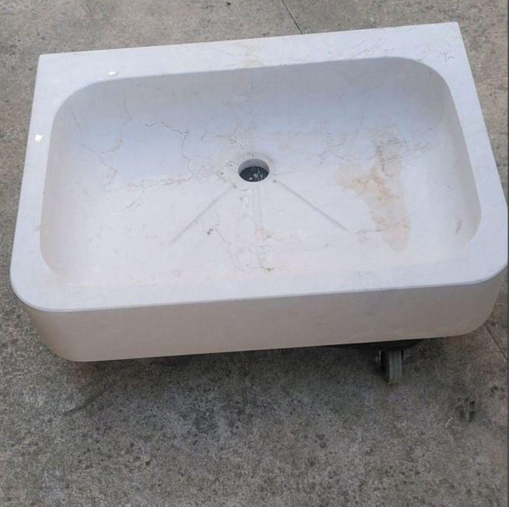 Bac douche en marbre Meubles