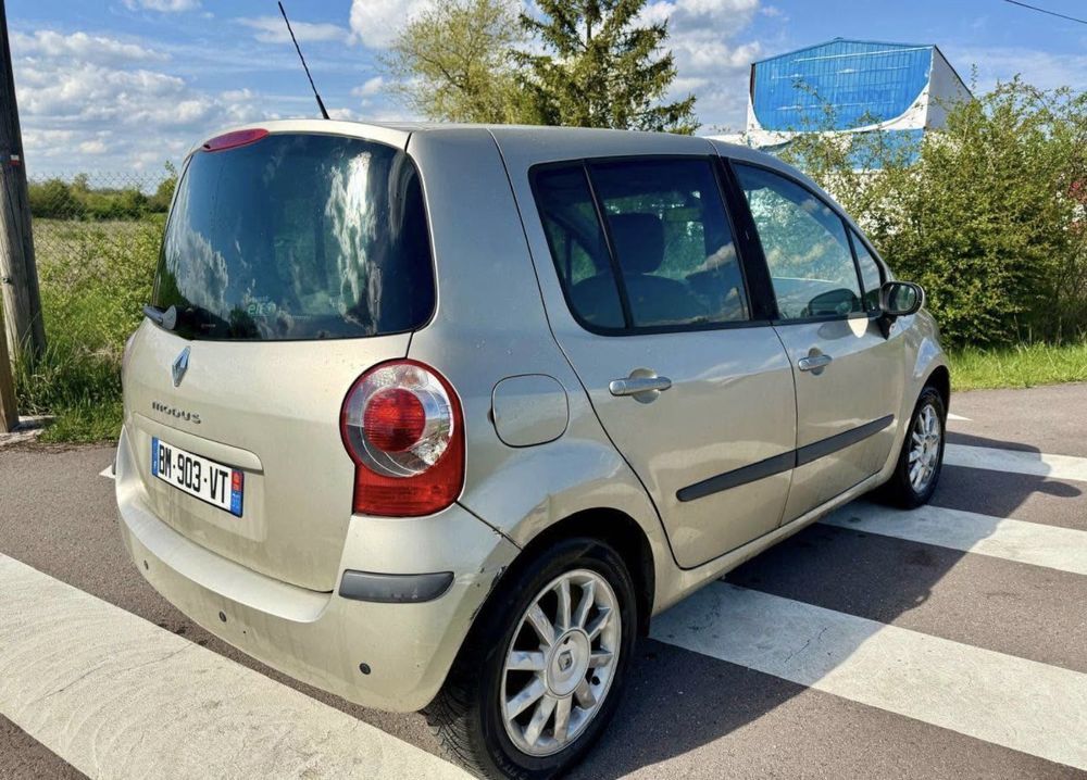 Modus 1.5 dCi 65 Confort Dynamique 2006 occasion 54000 Nancy