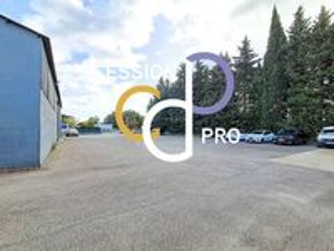   ENTREPOT OU LOCAL D'ACTIVITE DE 686 M² A VENDRE SUR PARCELLE 2800 M², PREMIUM, ACCES PL, A ARLES 