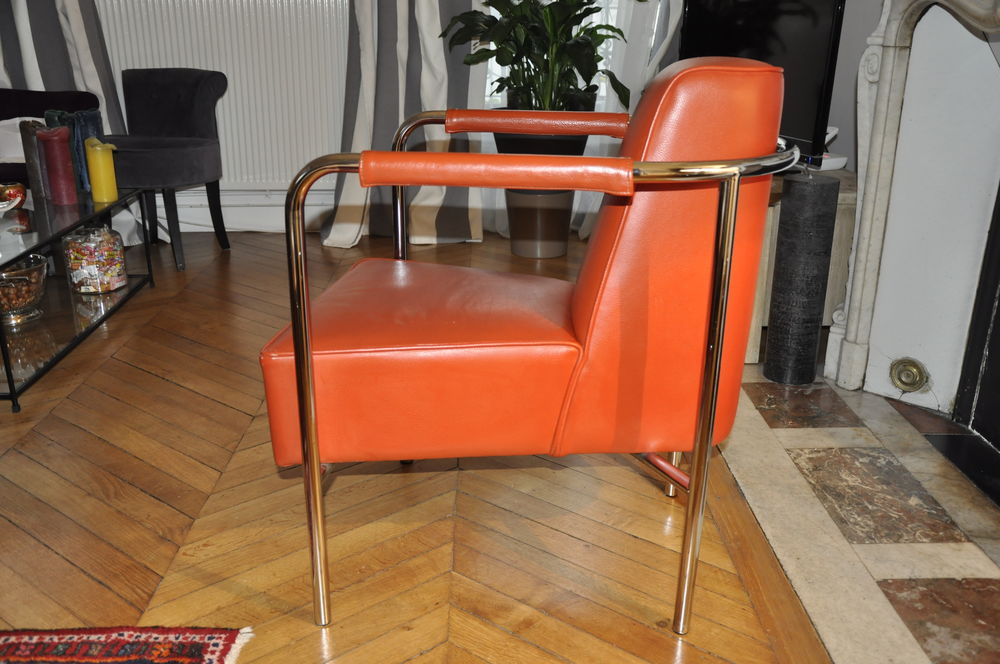 2 fauteuils design Hiroyuki Yamakado
Meubles
